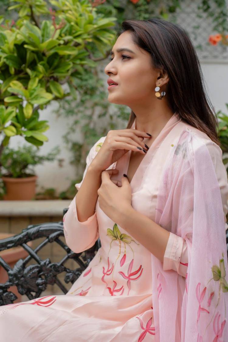 Recent Pics of Actress #vanibhojan