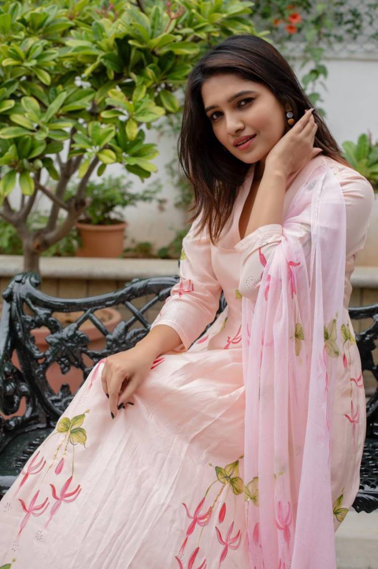 Recent Pics of Actress #vanibhojan