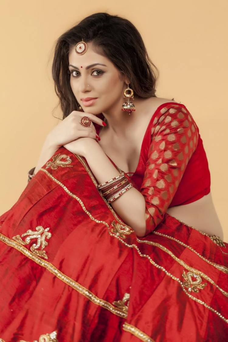 Check out the scintillating stills of  beautiful actress #Sadha from her latest photoshoot!  