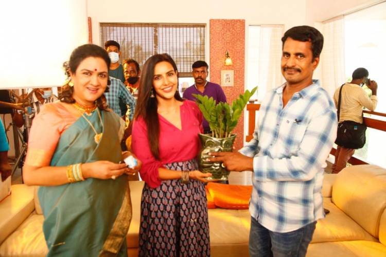 Dir @Dir_kannanR birthday celebration in the sets of  #KasethanKadavulada 