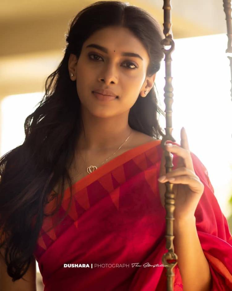 மகிழ்ச்சியில் திளைக்கும் "மாரியம்மா" துஷாரா விஜயன் !