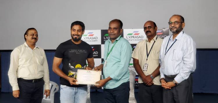 எல் வி பிரசாத் ஃபிலிம் & டிவி அகாடமியின் மாணவர்களுக்கு நடிப்பு பயிற்சி எடுத்த நடிகர் ஆரி அர்ஜூனன் .. 