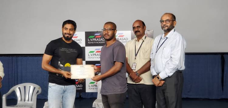 எல் வி பிரசாத் ஃபிலிம் & டிவி அகாடமியின் மாணவர்களுக்கு நடிப்பு பயிற்சி எடுத்த நடிகர் ஆரி அர்ஜூனன் .. 