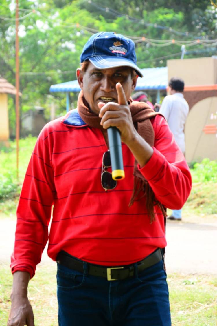 N.M.H இன்டர்நேஷனல் பிக்சர்ஸ் பெருமையுடன் வழங்கும்