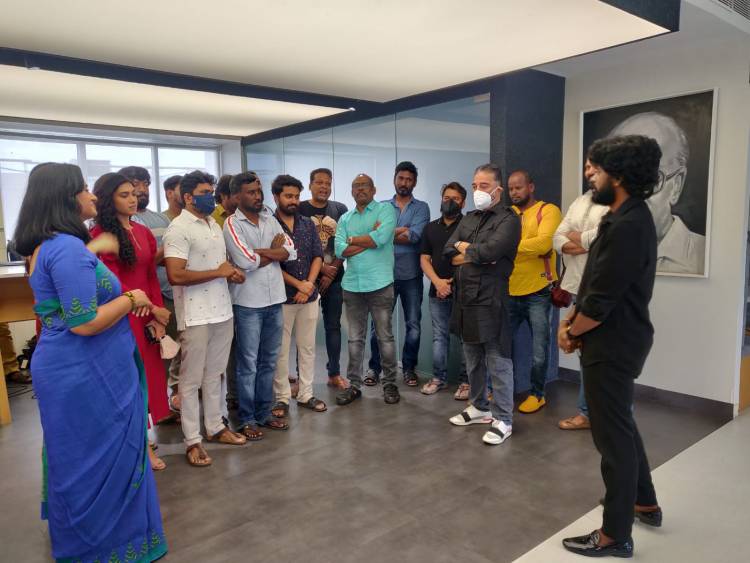 சார்பட்டா படக்குழுவினரை பாராட்டிய உலக நாயகன்.