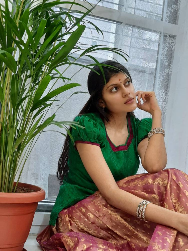 Beautiful #Tollywood child Actress #GreeshmaNethrikaa enter in to #Kollywood in prominent prodution as a heroine.