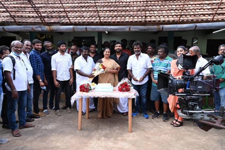 #10ஆகஸ்டு1978 #பாரதிராஜா இயக்கிய  #கிழக்கேபோகும்ரயில் படம் மூலம் நாயகியாக அறிமுகமானவர் ராதிகா. திரைக்கு வந்து இன்று 43 ஆண்டுகள் நிறைவடைந்த நாள்.