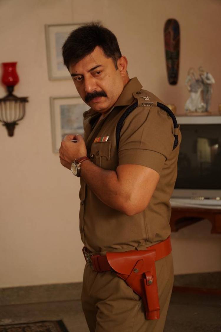 ஆறு வித கெட்டப்புகளில் அரவிந்தசாமி!  பரபரப்பான #வணங்காமுடி!!