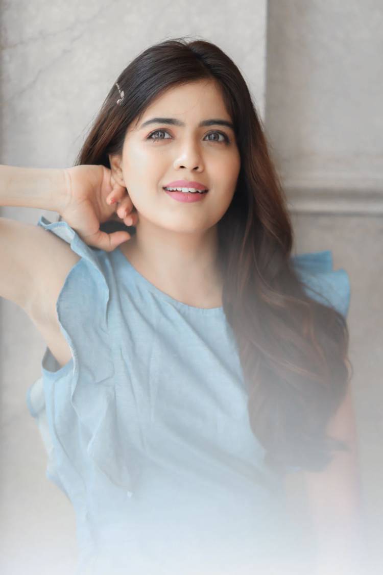 Pristine beauty #AmrithaAiyer's latest pictures.