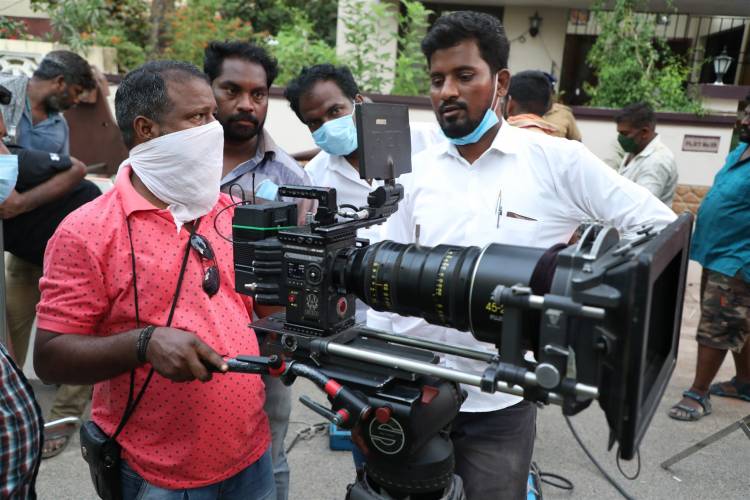 கொரோனாவை விட ஒரு  கொடிய நோய் நாட்டில் வேகமாக  பரவிக் கொண்டிறுக்கிறது " மெய்ப்பட செய் " படத்தின் இயக்குனர் வேலன்.