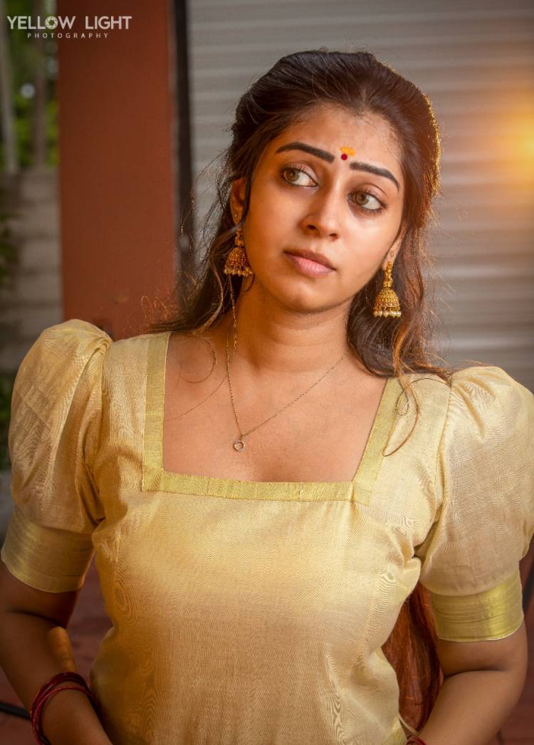 Kuhasini Gnanaseggaran Looking Pretty in Onam Costume