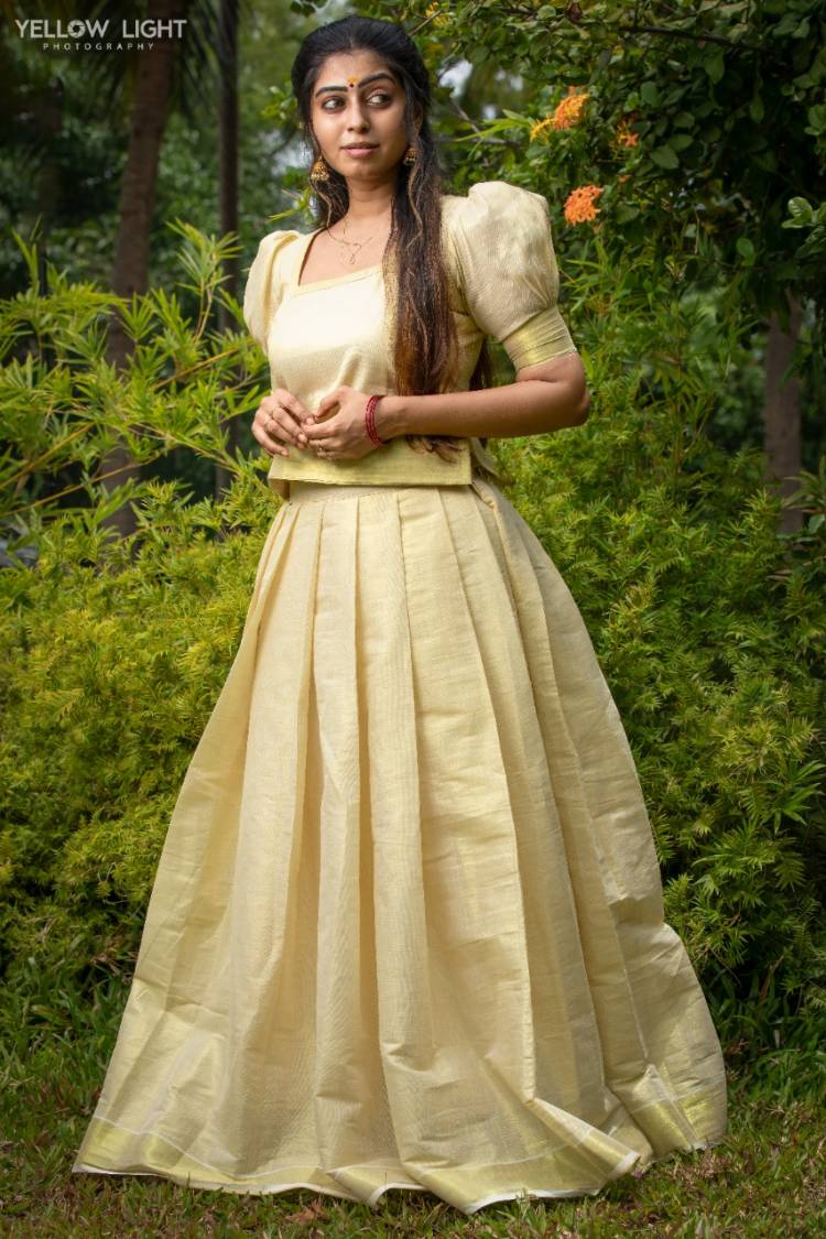 Kuhasini Gnanaseggaran Looking Pretty in Onam Costume