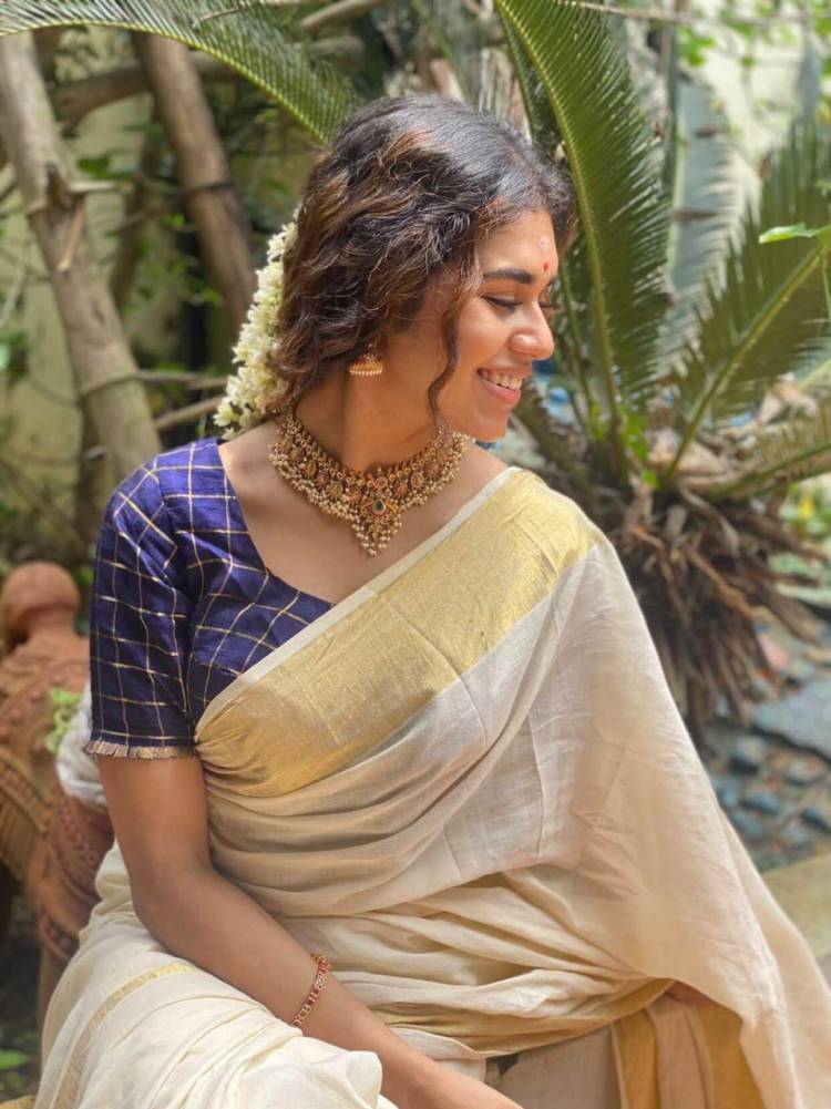 Actress #MeenakshiGovindarajan has shared some amazing photos of Onam festival today!!