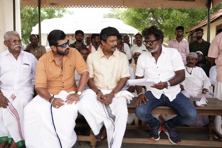 அருண் விஜய் - ஹரி கூட்டணியில்  “AV33” பிரகாஷ் ராஜ் பதிலாக சமுத்திரகனி நடிக்கிறார். 