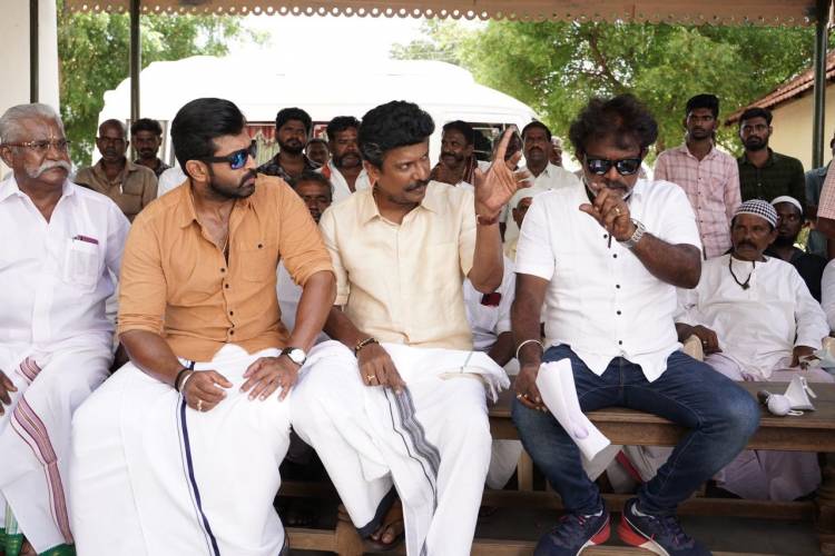 அருண் விஜய் - ஹரி கூட்டணியில்  “AV33” பிரகாஷ் ராஜ் பதிலாக சமுத்திரகனி நடிக்கிறார். 