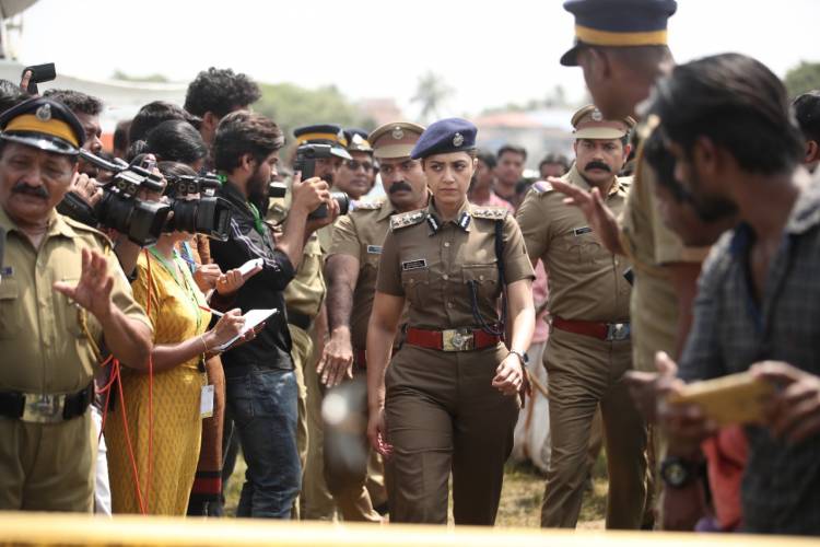 டொவினோ தாமஸ் நடித்த "கடைசி நொடிகள்"  முழு நீள கிரைம் படம்