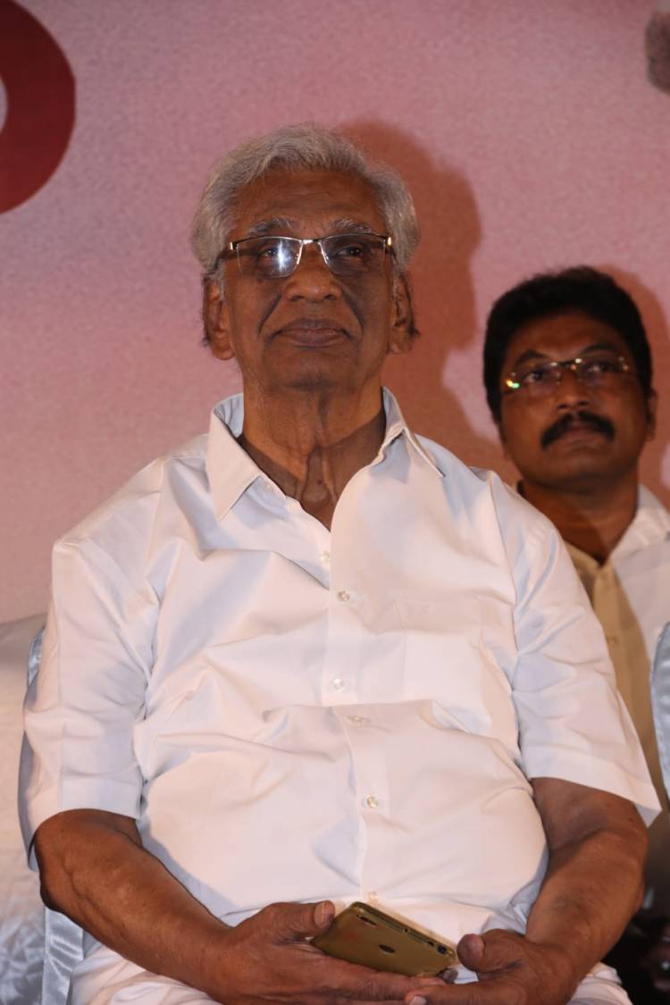 தமிழில் திரைப்படப்பெயர் வைத்தால் சலுகைகள் வழங்கும் திட்டம் மீண்டும் நடைமுறைப்படுத்த வேண்டும்: