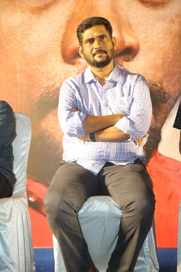 நீண்ட இடைவெளிக்கு பிறகு இசையமைப்பாளர் சிற்பி & பழனி பாரதி இணையும் புதிய படம் முடக்கறுத்தான் . தற்போது  K .வீரபாபு 'முடக்கறுத்தான் ' எனும் புதிய படத்தை இயக்கி நடிக்கிறார் .