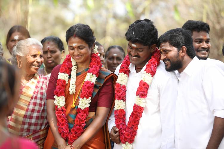 சூர்யாவின் தயாரிப்பில் உருவான ராமே ஆண்டாலும் ராவணே ஆண்டாலும் (ராரா) தமிழ் திரைப்படத்தின் வெளியீட்டுக்கு முன்னர் 'சீரா சீரா' எனும் முதல் பாடலை AMAZON PRIME VIDEO வெளியிட்டது.