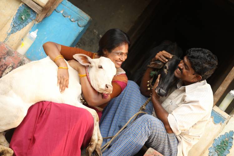 சூர்யாவின் தயாரிப்பில் உருவான ராமே ஆண்டாலும் ராவணே ஆண்டாலும் (ராரா) தமிழ் திரைப்படத்தின் வெளியீட்டுக்கு முன்னர் 'சீரா சீரா' எனும் முதல் பாடலை AMAZON PRIME VIDEO வெளியிட்டது.