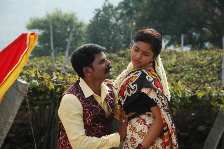 நம்பிராஜ் இயக்கத்தில் வி.ரவி - மதுஸ்ரீ நடிக்கும் " யாரது" படத்தின் கிளைமேக்சில் புதுமை 