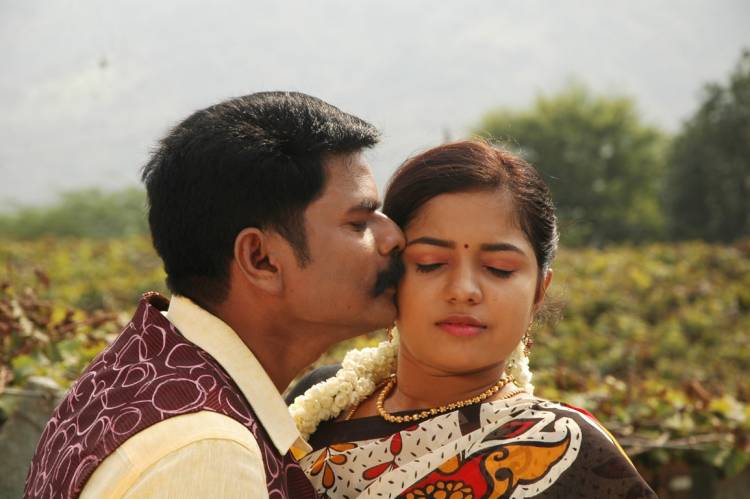 நம்பிராஜ் இயக்கத்தில் வி.ரவி - மதுஸ்ரீ நடிக்கும் " யாரது" படத்தின் கிளைமேக்சில் புதுமை 