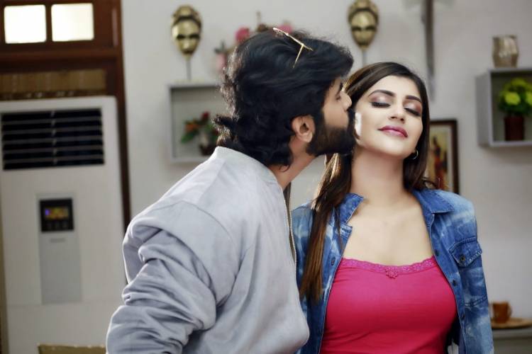 யாஷிகா ஆனந்த் நடித்த " பெஸ்டி" திரைப்படம் விருதுகளை குவித்து வருகிறது.