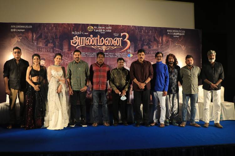 சுந்தர் சி இயக்கத்தில் ஆர்யா, ராஷிக்கண்ணா நடிப்பில் அரண்மனை 3  திரைப்படம்  உருவாக்கப்பட்டு ரிலீஸுக்கு தயாராகி உள்ளது.