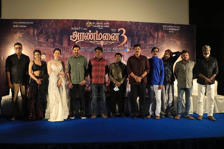 சுந்தர் சி இயக்கத்தில் ஆர்யா, ராஷிக்கண்ணா நடிப்பில் அரண்மனை 3  திரைப்படம்  உருவாக்கப்பட்டு ரிலீஸுக்கு தயாராகி உள்ளது.