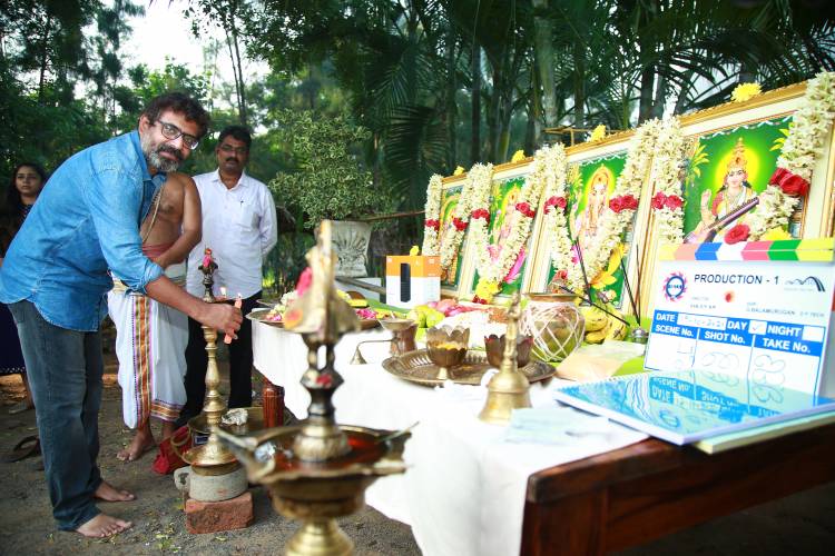SKLS கேலக்சி மால் புரொடக்‌ஷன்ஸ், மெட்ராஸ் ஸ்டோரிஸ் உடன் இணையும் சர்ஜுன் இயக்கத்தில் புதிய படம் 