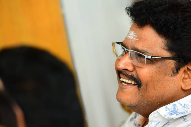 ராகவா லாரன்சின் பிறந்த நாளன்று டிரைடென்ட் ஆர்ட்ஸ், ஏ ஆர் என்டர்டெயின்மென்ட் தயாரிப்பில் கே எஸ் ரவிக்குமார் இயக்கும் ராகவா லாரன்ஸ், எல்வின் நடிக்கும் புதிய படம் குறித்த அறிவிப்பு வெளியானது