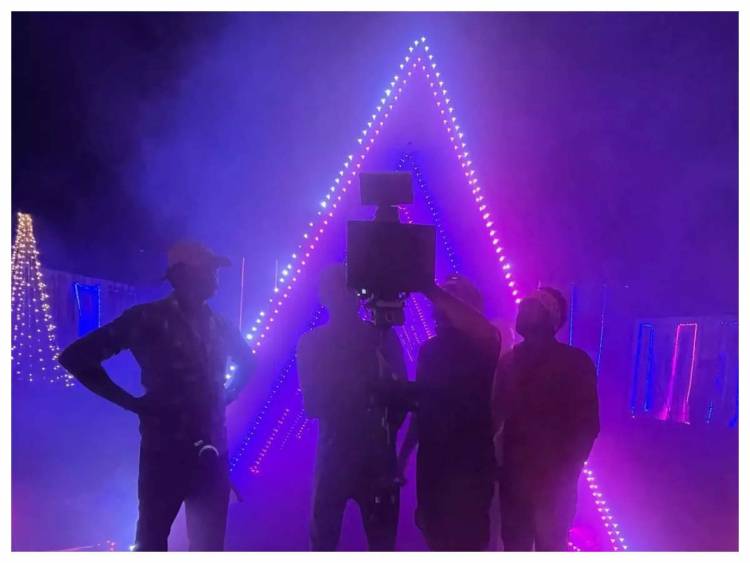 Kunchacko Boban shares BTS pictures from the sets of ‘Ottu’ movie