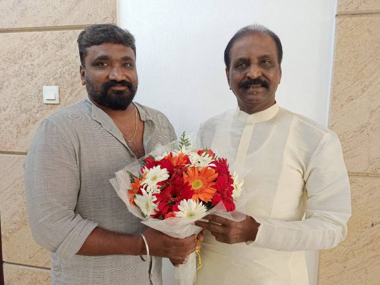 கவிஞர் வைரமுத்து ஒரு புதிய பிரம்மாண்ட முயற்சியாக, ‘நாட்படு தேறல்’ என்ற தலைப்பில் தனது வரிகளில் 100 பாடல்களை உருவாக்கி வருகிறார்.