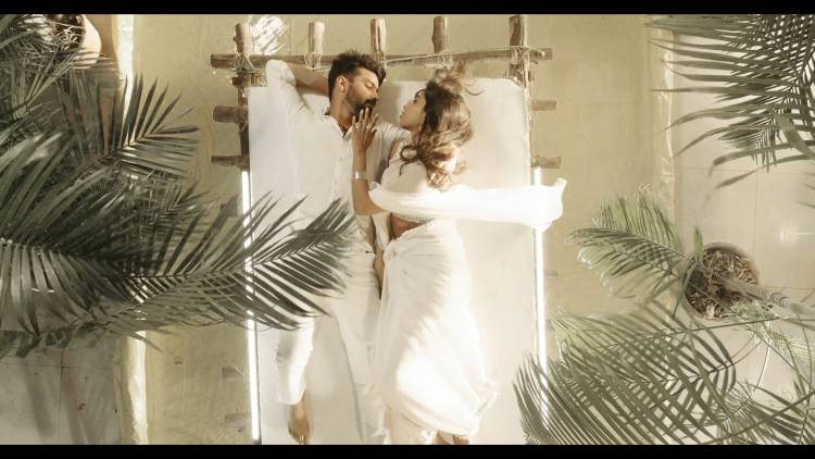 நடிகர் மஹத் ராகவேந்திரா நடிப்பில், இயக்குநர்  ஆண்ட்ரூ பாண்டியன் இயக்கத்தில்,   “ONSKY Technology PVT. LTD”  நிறுவனம் சார்பில்  தயாரிப்பாளர் திரு.முத்து சம்பந்தம் வழங்கும் திரைப்படம் "2030" !