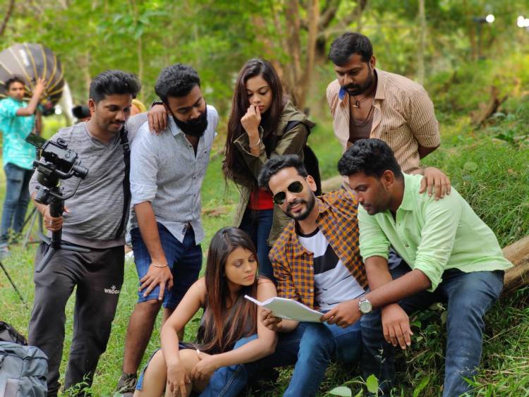 இளைஞர்களின் சாகசங்களும், பேய்களின் அட்டகாசமும் நிறைந்த ‘கஜானா’!