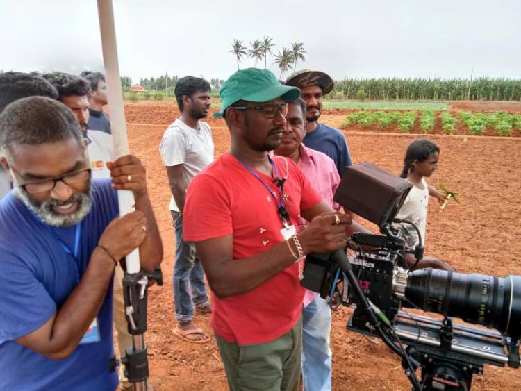 ஸ்கை magic  பட நிறுவனம் சார்பில் காயத்ரி ரஞ்சித் மற்றும் பாக்ய லட்சுமி டாக்கீஸ் நிறுவனம் சார்பில் பாக்ய லட்சுமி வெங்கடேஷ் ஆகியோர்  இணைந்து  தயாரித்துள்ள படம் " சினம் கொள் " 