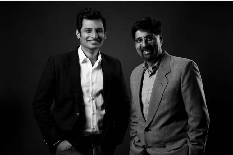 நடிகர் ஜீவா இந்திய சினிமாவின் நாயகன் ஆனார். கிரிக்கெட்டில் முதல் உலக கோப்பையெய்  வாங்கிய கபில்தேவ் பற்றிய #83 படத்தில் நடித்ததின் மூலம் இந்தியா முழுக்க  கொண்டாடப்படுகிறார்.