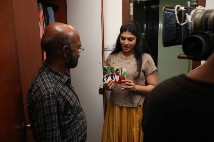 சின்னத்திரை ப்ளாக்பஸ்டர் வெற்றித் தொடரான  “ரமணி Vs ரமணி” திரைத்தொடர் மீண்டும் புதிய சீசனாக வெளியாகிறது.