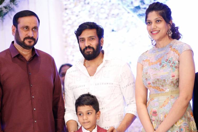 தயாரிப்பாளர், நடிகர் D G குணாநிதி திருமண வரவேற்பு நிகழ்ச்சியை தலைமை தாங்கி நடத்தி வைத்த திரு.டாக்டர் அன்புமணி ராமதாஸ்
