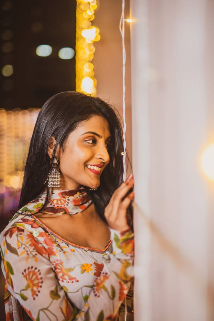 The exquisitely elegant #NivedhithaaSathish sparkles with enchanting grace in her latest photoshoot.