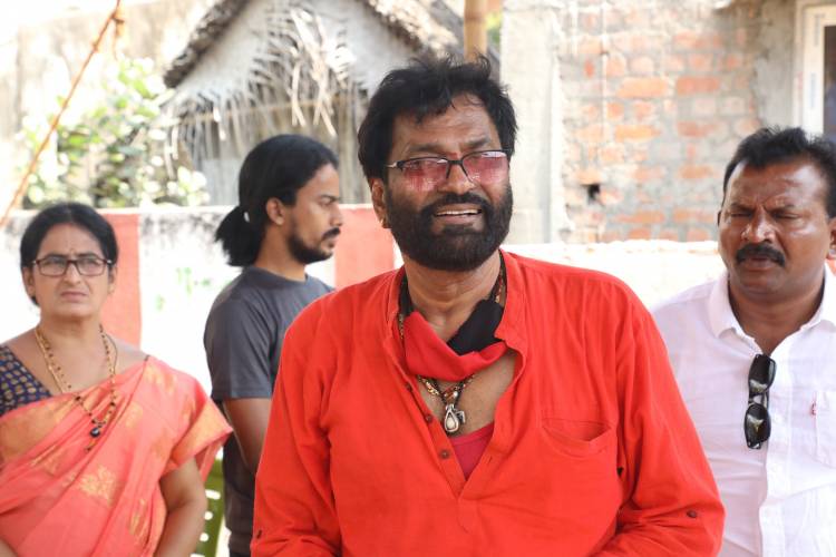 சரண்ராஜ் இயக்கத்தில், தேவ் சரண்ராஜ் அறிமுகமாகும் புதிய படம். Soni Sri Production வழங்கும்,  “Production No 1“.