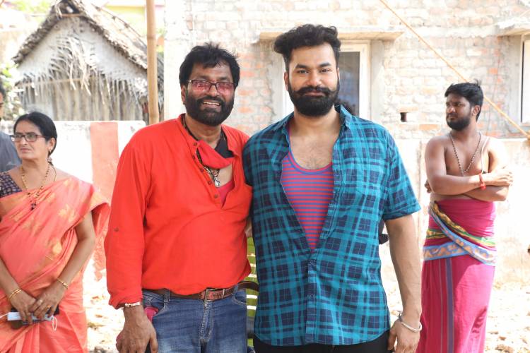 சரண்ராஜ் இயக்கத்தில், தேவ் சரண்ராஜ் அறிமுகமாகும் புதிய படம். Soni Sri Production வழங்கும்,  “Production No 1“.