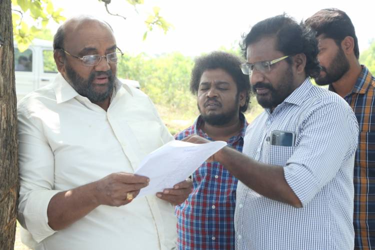 பார்த்திபன், தேவயானி நடிப்பில், 'நினைக்காத நாளில்லை',  'தீக்குச்சி' மற்றும் தெலுங்கில் 'அக்கிரவ்வா' ஆகிய படங்களை தொடர்ந்து, இயக்குனர் ஏ.எல்.ராஜா இயக்கியுள்ள புதிய படம் "சூரியனும் சூரியகாந்தியும்"!