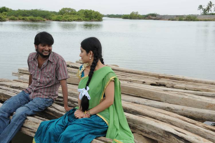 பிர்லியன்ட் மூவிஸ் தயாரிப்பில்  ‘திவ்யா மீது காதல்’