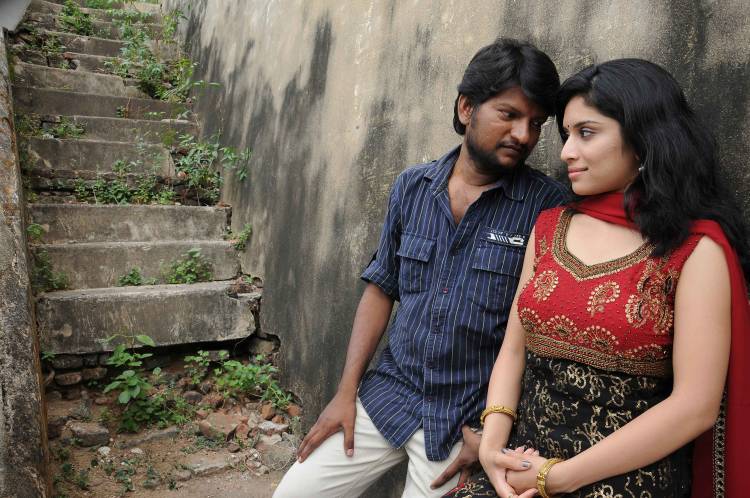 பிர்லியன்ட் மூவிஸ் தயாரிப்பில்  ‘திவ்யா மீது காதல்’