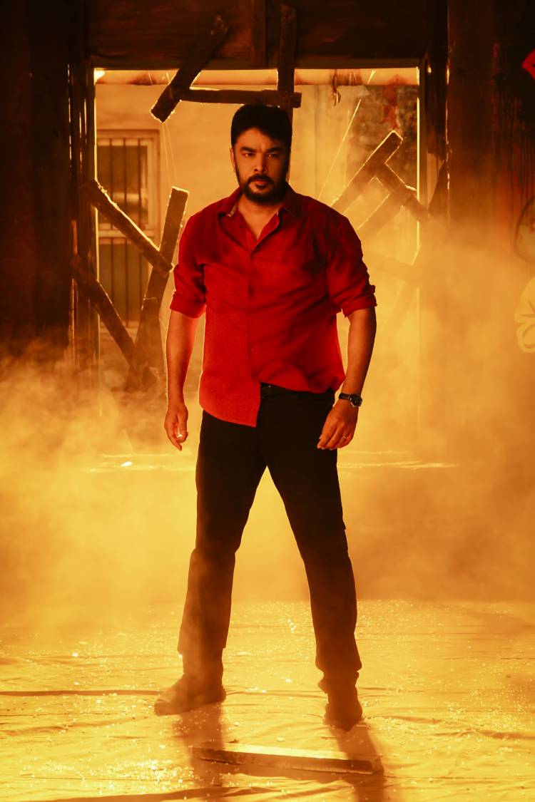 சுந்தர்சி ,ஜெய் ஜெய் நடித்துள்ள பட்டாம்பூச்சி படத்தில் இருந்து வெளியான முதல் பாடல் !!