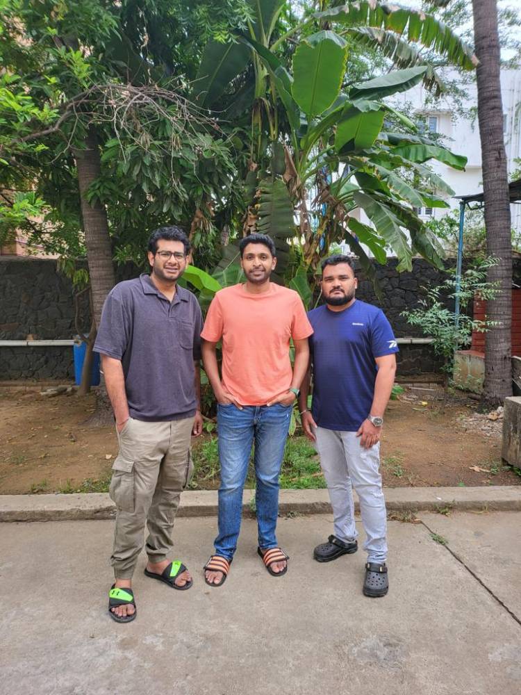 Karrthik Movie House Producer Karrthik Adwait Presents Debut Filmmaker Harendhar Balachandar directorial Vikram Prabhu starrer “Rathamum  Sadhaiyum” (Blood & Flesh) First Look revealed