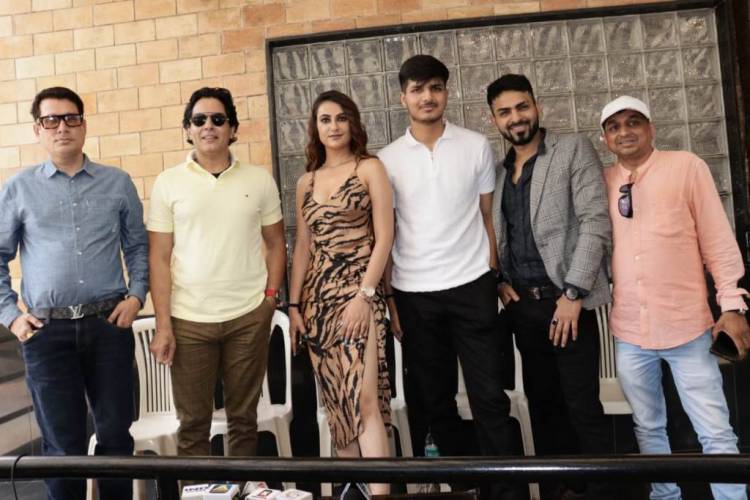 Director Sajan Agarwal recorded Ek Ladki Song staring Aman Verma Ruchi Gujjar and Jubin Shah