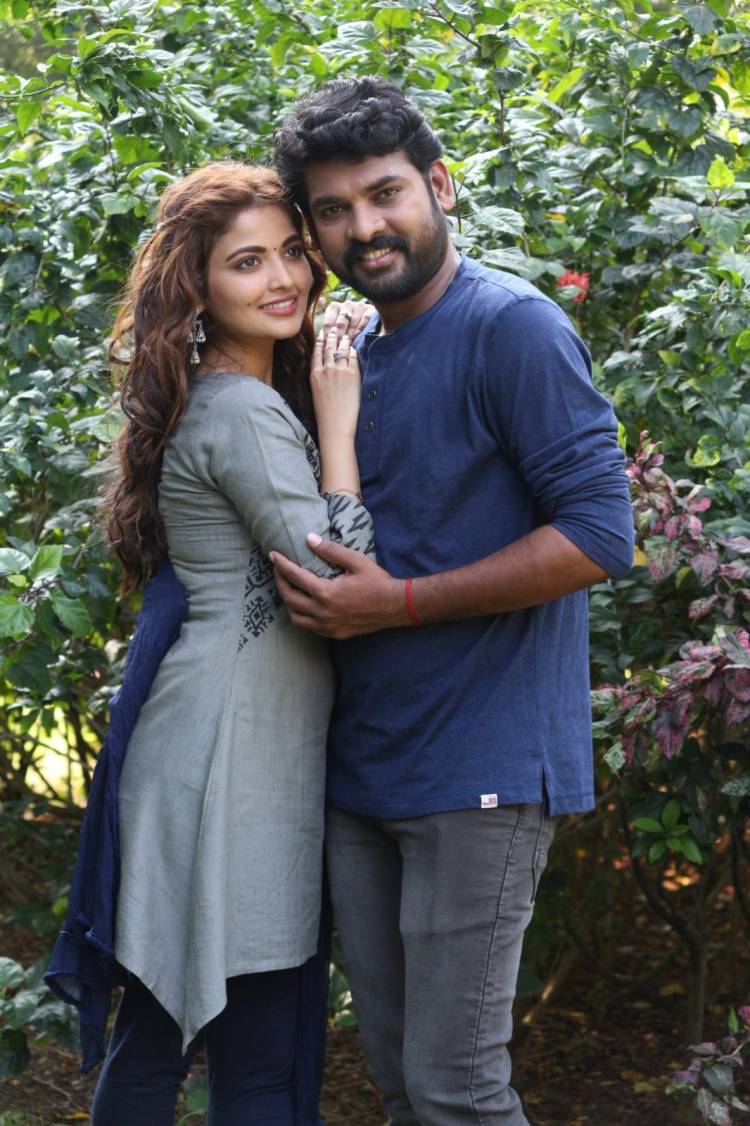 சொந்த வீடு வாங்க குடும்பத்துடன் போராடும் நடிகர் விமல்.