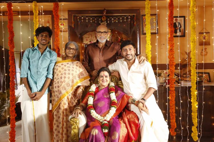 “RJ Balaji is a smart filmmaker with a clear focus, and gets the best from his crew” – Actress Urvashi